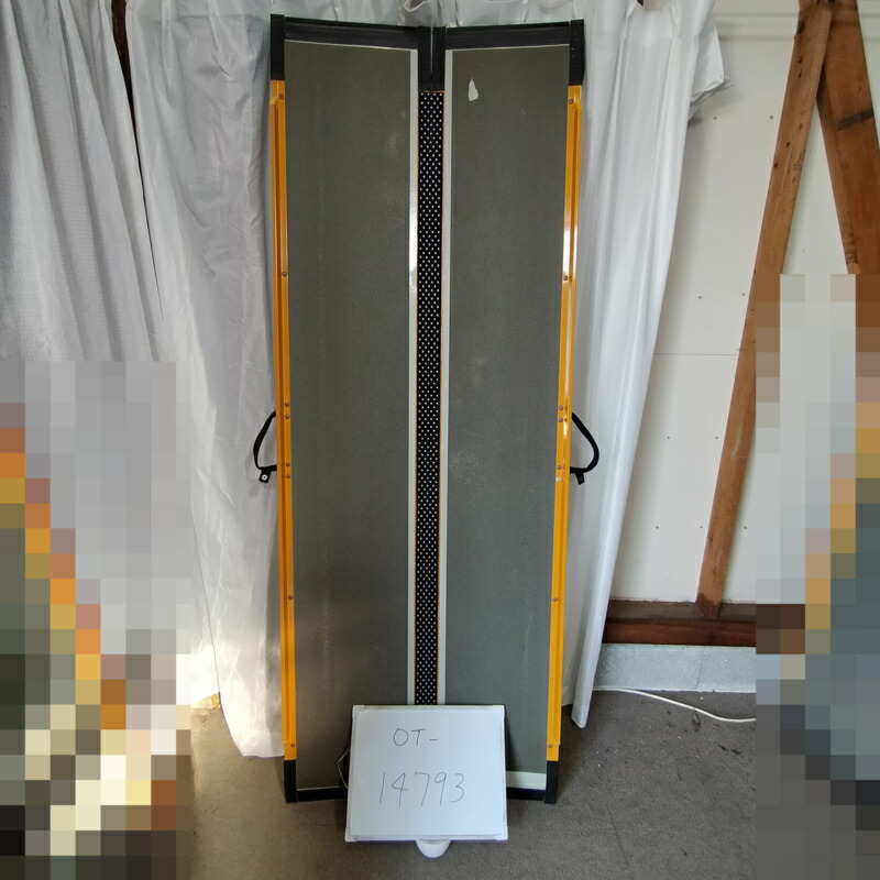 【A位置づける 中古 のり面】シコク 段ない・ス2000  (OT-14793)【折りたたみ 折り畳み 持ちお手掛け 持ちはこぶ 民族大移動能力のある 段差取り止める 車椅子 車いす 車イス くるまいす 段差 バリアフリー しり押し 上がり段 介護装置 恩恵物の具 手押し車 ゆとりっぷ 中古】