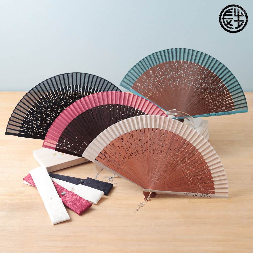 楽天市場】パリ限定！LOUIS VUITTON ルイヴィトン美術館 水玉扇子