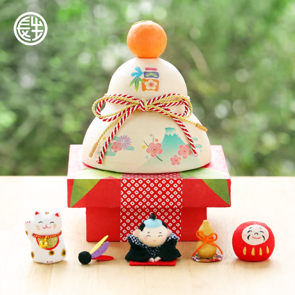 ヴィンテージ　卵形　中国漆器　縁起物　置物　正月　インテリア 牛 ガラス細工 ミニチュア 丑 置物 正月 飾り ウシさんとお雑煮