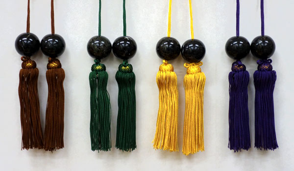 楽天市場】風鎮 オニキス（黒系・タマゴ型）（房色：茶色/緑色/金茶色