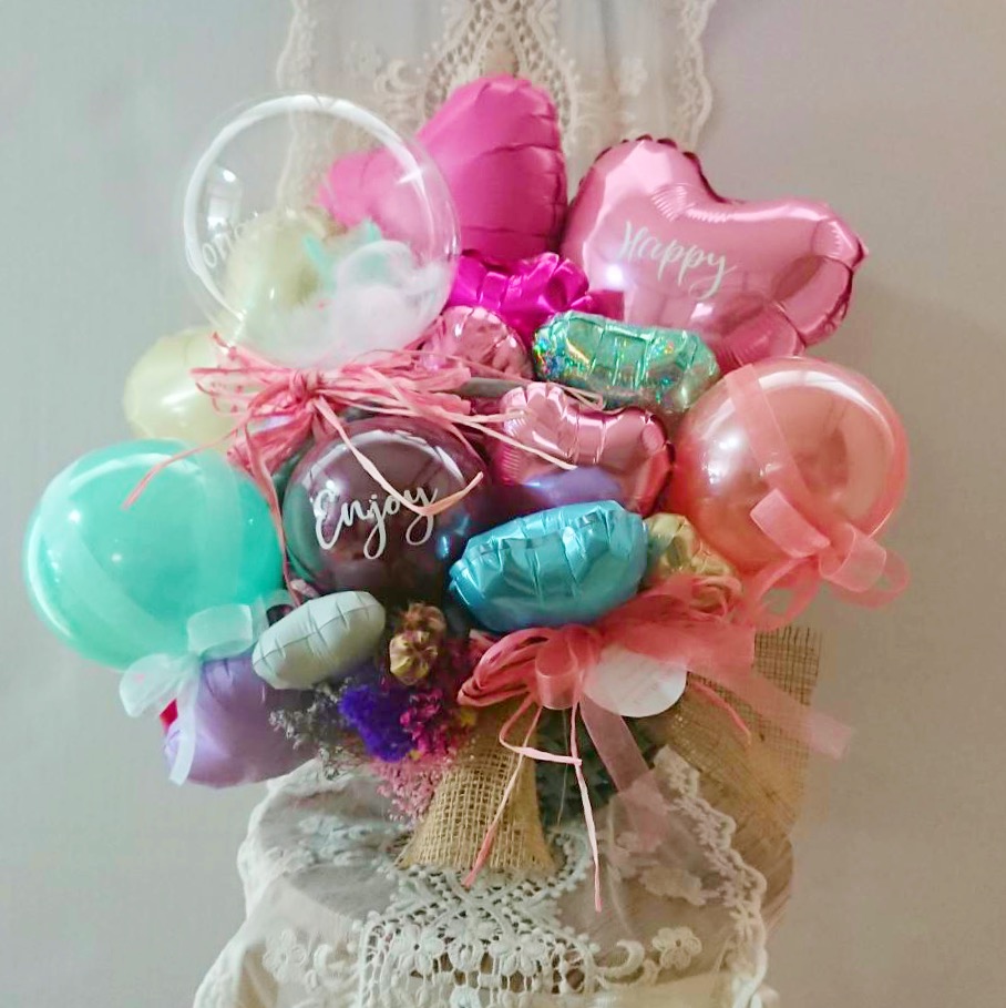 楽天市場 とってもキュートなカラフルバスケット おしゃれ 開店祝い 出産祝い ギフト プレゼント バルーン ドライフラワー ブーケ 結婚式 誕生日 卒業 入学 人気 発表会 バスケット 開業 バルーンフラワー フラワーアレンジ バルーンアレンジ インテリア 贈り物 名