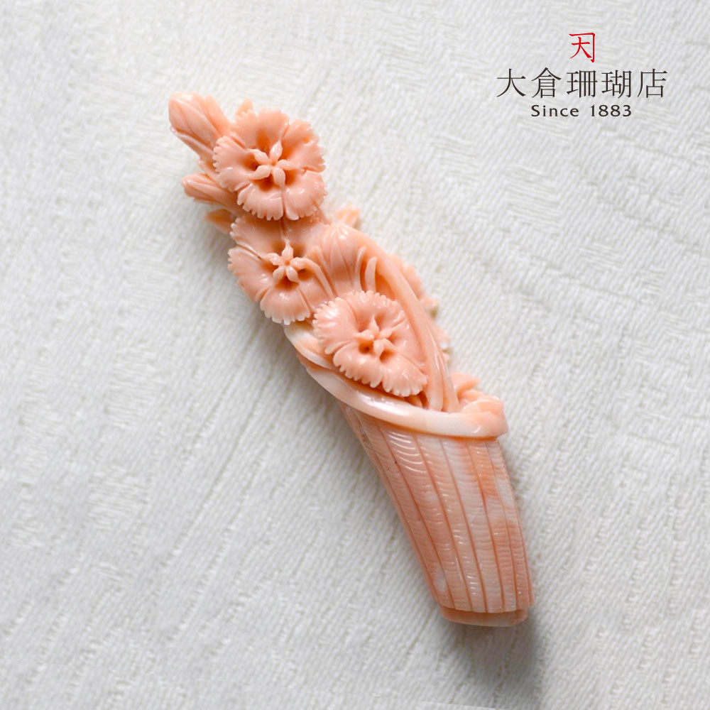 ヴィンテージ ブローチ 白珊瑚 紅葉 立体彫刻 美品 809 ヴィンテージ ブローチ 白珊瑚 紅葉 立体彫刻 美品 809