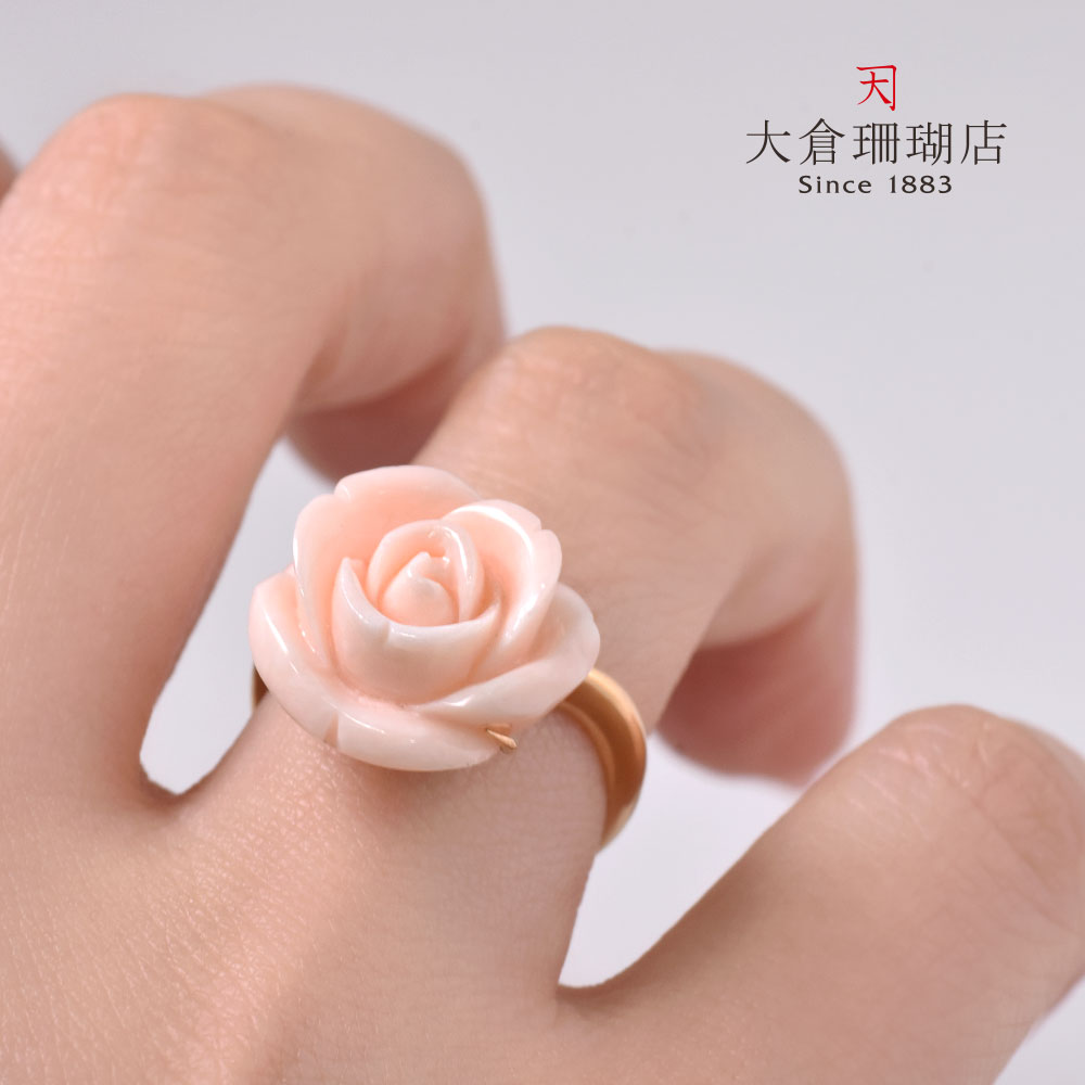 ミス珊瑚 リング 指輪 ピンク サンゴ さんご 18金 K18 ゴールド 薔薇 バラ 一輪 花 彫り カービング ボリューム 天然石 ユキコ オオクラ ブランド レディース ジュエリー 送料無料 3月誕生石 本珊瑚