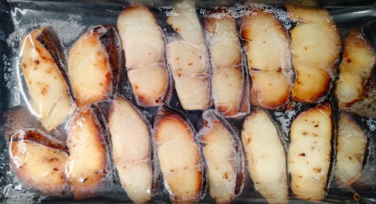 焼き魚　銀鱈西京焼　34P（15ｇ×16切）（P2,300円税別）冷凍　業務用　ヤヨイ