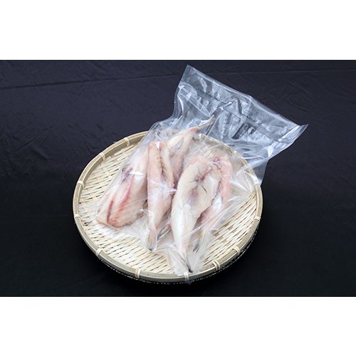 高知県・徳島県産又は中国産　天然　黒さばふぐドレス　ＩＱＦ　1ｋｇ（ｋｇ5-7尾）x10P（P1,900円税別）国産　他に1kg（Kg2-4サイズあり）業務用　ヤヨイ