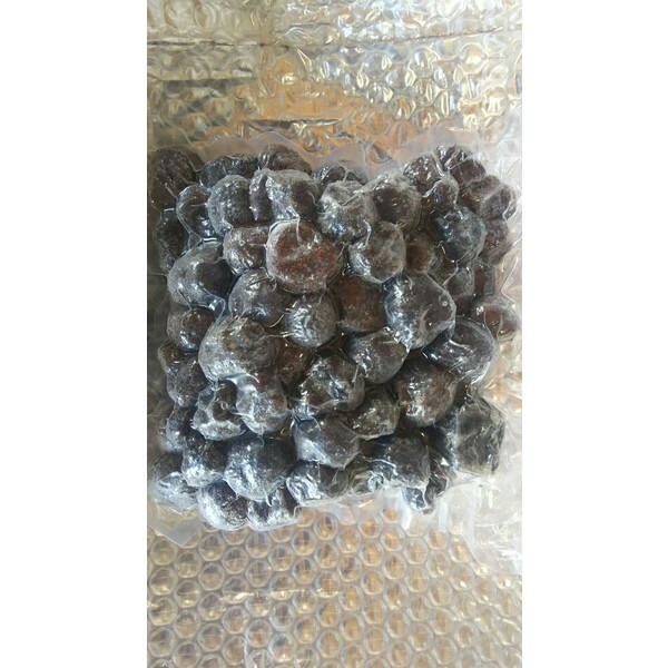 中国産　冷凍黒トリフホール（小）1ｋｇ(個1～3cm）ｋｇ17680円税別　業務用　ヤヨイ