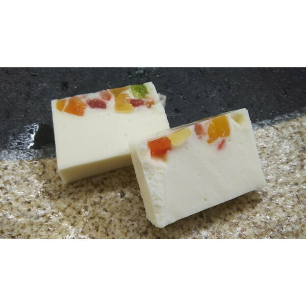 フルーツフロマージュ(490g)20本(約4cm×31.5cm×3.5cm)本1300円税別 冷凍ケーキ 業務用 ヤヨイ