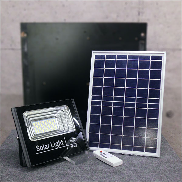 【楽天市場】LED投光器 ライトアップ 40w ソーラー充電式 ソーラーライト センサーライト リモコン付き 防塵防水タイプ IP66 明るい