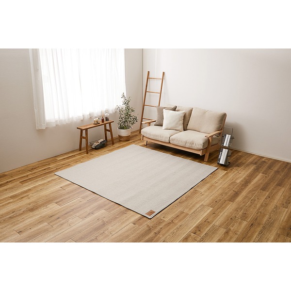 ラグマット じゅうたん 敷き物 絨毯 約230&times;230cm グレー 洗える ウォッシャブル ヘリンボンラグ 滑り止め付 ホットカーペット 床暖房可 オールシーズン リビング 洗えるヘリンボンラグが進化 グレーのオールシーズンラグ、サイズは約230&times;230cm 一年中快適な床暖房対応 清｜夢の小屋
