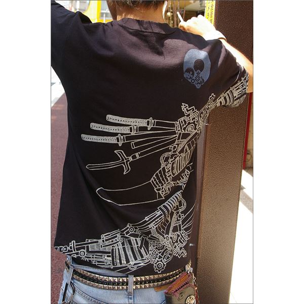 戦国武将Tシャツ 【加藤清正】 XSサイズ 半袖 綿100% ブラック(黒) 〔Uネック おもしろ〕 黒 戦国の闘志を纏い、虎を討つ 和柄のティーシャツが語る、賎ケ岳の壮絶な戦い 加藤清正の勇姿を刻んだXSサイズの半袖、綿100%のブラック Uネックでおもしろさも満点 戦国武将Tシャ