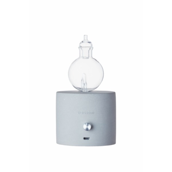 アットアロマ nebulizing diffuser 「orb」（ネブライジングディフューザー オーブ）単品 空間を彩る、香りのオーブ アロマテラピーの新たなる旅立ち ネブライジングディフューザー オーブ 心地よい香りが広がる、癒しの空間を演出