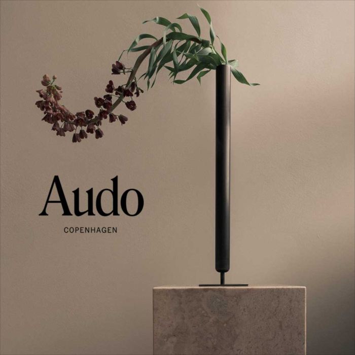 花瓶 フラワーベース おしゃれ 人気 スタンスベース H50 正規輸入品 北欧 インテリア 高級 Audo オドー 通販 花瓶 フラワーベース おしゃれ 大きい 枝物 シンプル　一枝で映える｜家具・インテリア雑貨のMashup