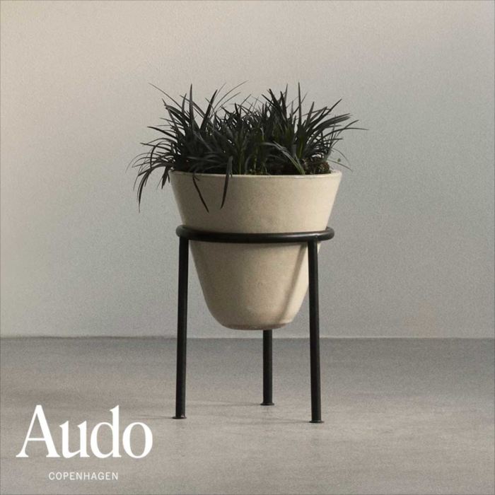 ダイザ　プランター 直径25 アイボリー 正規輸入品 北欧 インテリア 高級 Audo オドー 通販 植木鉢 花台 セット 室内 観葉植物 プランタースタンド 黒 シンプル 高級ブランド モダンインテリア デザイナーブランド