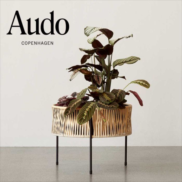 ウマノフ プランター H32.5      置き目インポート品 北欧 室内装飾 飛び切り Audo オドー  通信販売 花台 鉢覆いかぶせる 飛び切りブランド名 今めかしい室内装飾 建築家ブランド名