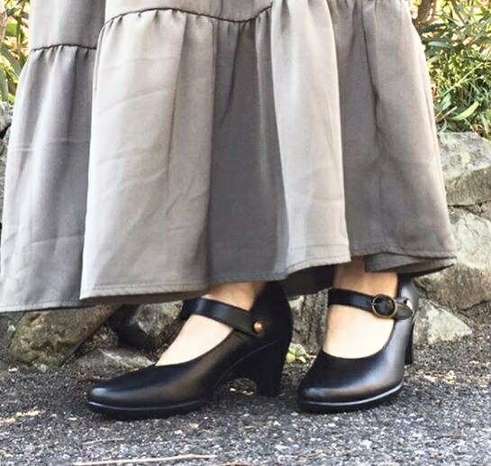 春 外反母趾 卒業式 日本製 パンプス 外反母趾 本革 入学式 母の日 おしゃれ 旅行 足長効果バツグンの本革パンプス 外反母趾に優しい 夏 結婚式 レディース 黒 通勤 仕事 オフィス フォーマル 冠婚葬祭 太ヒール バンド歩きやすい 疲れない 痛くない 高級感 おしゃれ 日本