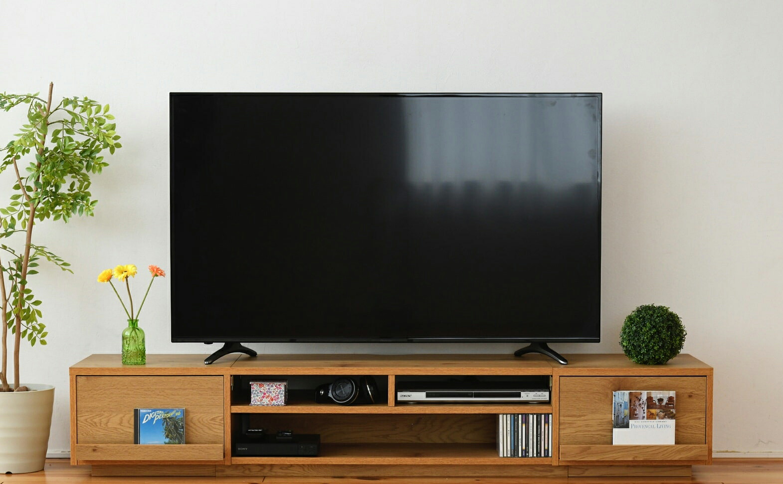 【ランキング1位獲得】ロータイプ ワイ テレビボード ローボード 50インチ 収納家具 テレビ台 ローボードお好みのデザインや用途によって選択可能！65型テレビも置ける幅広で、ソファや床に座ってちょうど良いロータイプ FTV-LOWSET おしゃれ TV台 TVラック TVボード｜バリュー家具【ゆとり生活研究所】
