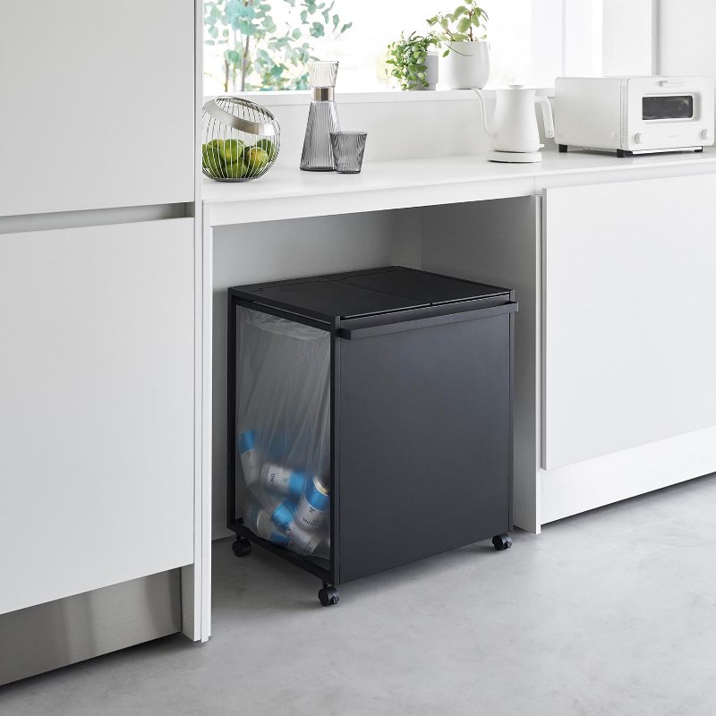 山崎実業　蓋付き目隠し分別ダストワゴン タワー 45L 2分別 ブラック 4903208018210　【品番：01821】