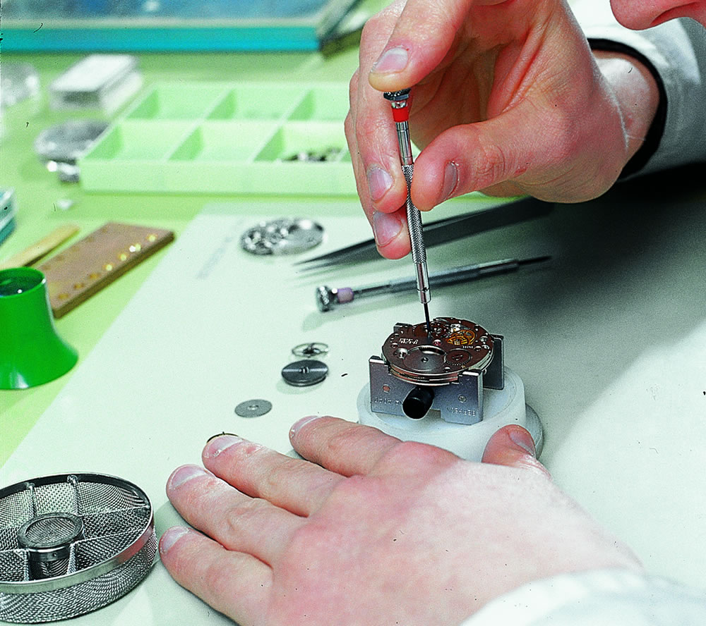 楽天市場】シチズン腕時計修理 製品価格が10,000円から25,000円までの