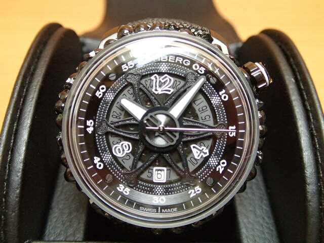 BOMBERG ボンバーグ 自動巻き 腕時計 BB-01 オートマティック カタコンベ CT43APBA.25-1.11 正規輸入商品｜ｅ-優美堂店