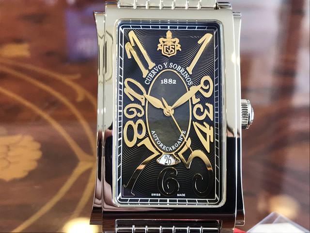 クエルボイソブリノス 腕時計 プロミネンテ ソロテンポ デイト 正規商品 Ref.1012B-1NM クエルボ・イ・ソブリノス お手続き簡単な分割払いも承ります。月づきのお支払い途中で一括返済することも出来ますのでご安心ください。 715,000円