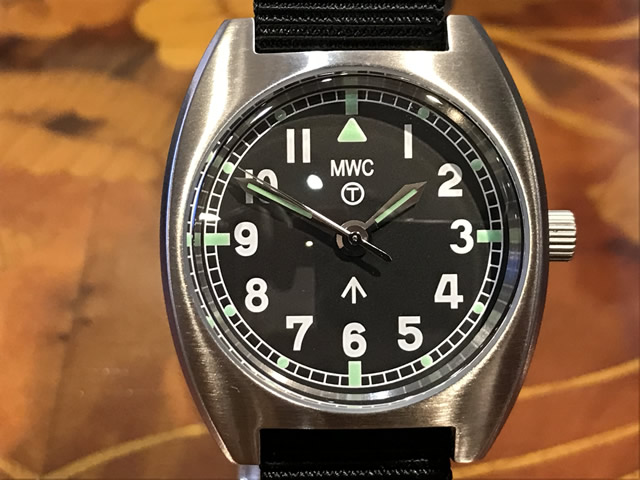 MWC ミリタリー ウォッチ カンパニー 36mm メンズ 腕時計 W10B 自動巻き式 スペア NATOベルトつき 優美堂はMWC腕時計の正規販売店です