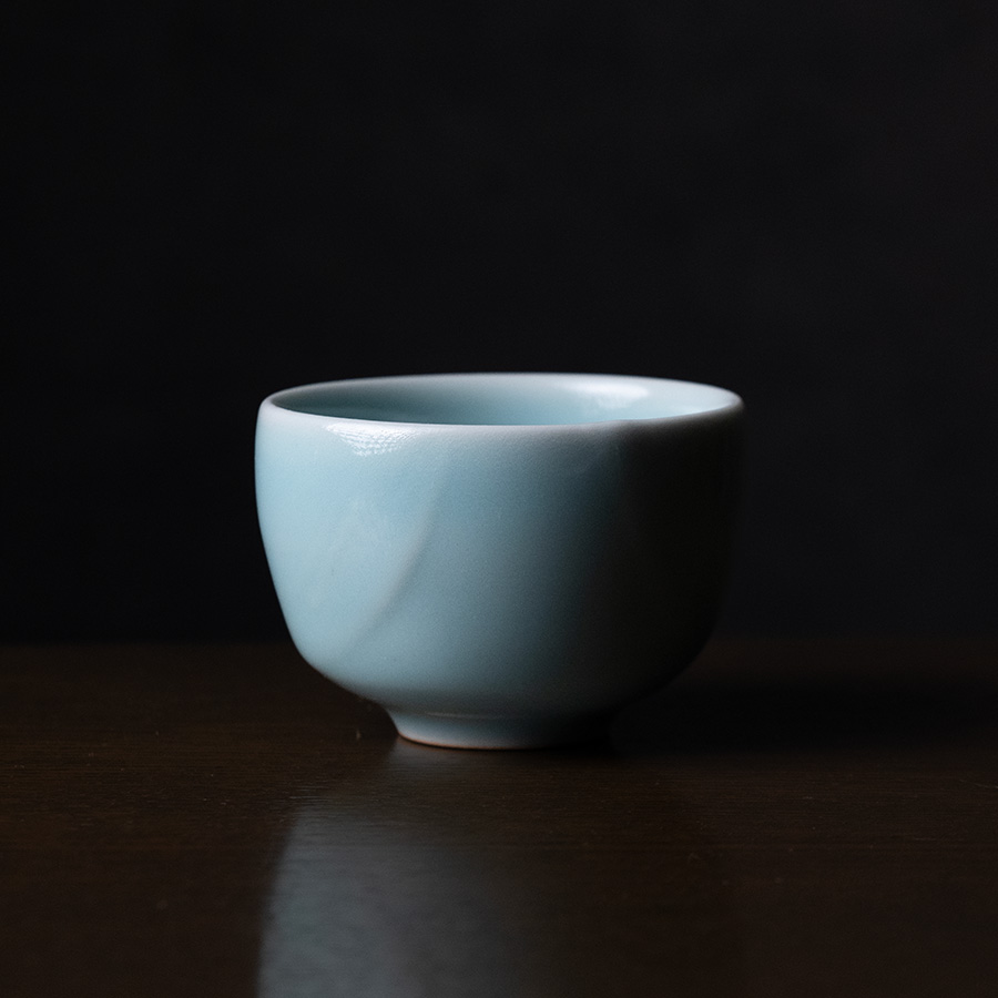 共箱付 | 青白磁酒盃（IH-067）　　作家「市川博一」