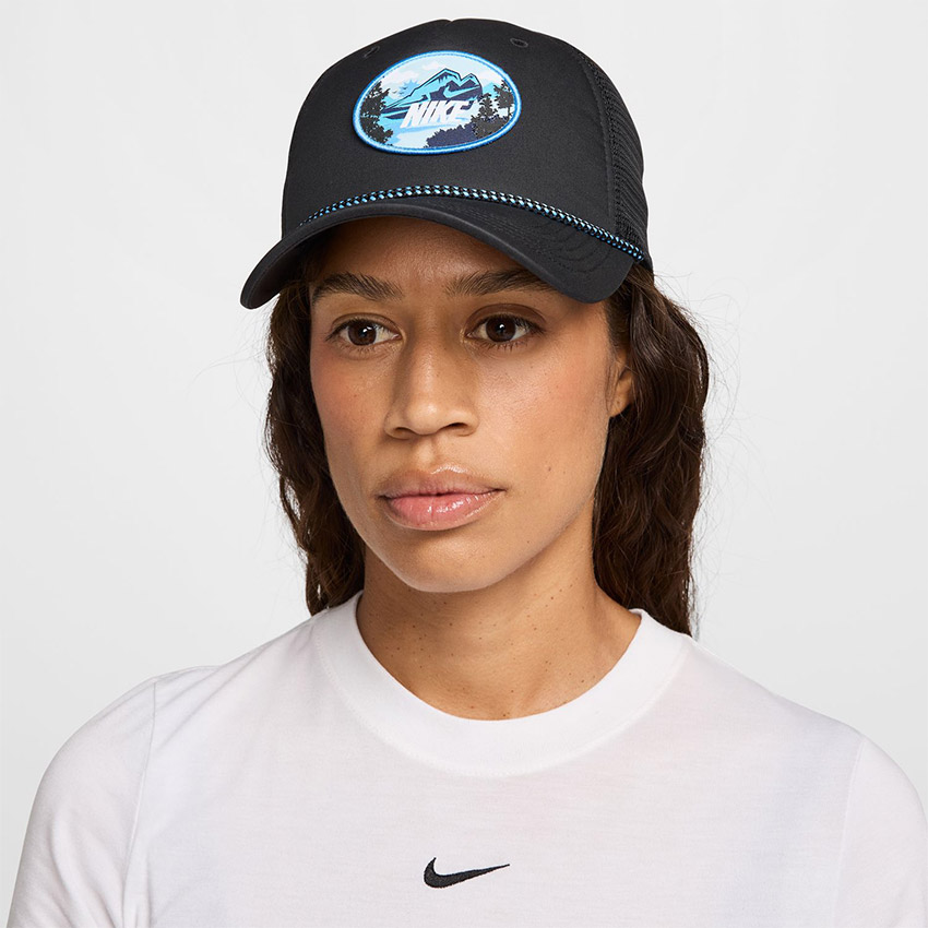 コテツ【NIKE 】トラッカーキャップ ホワイト/ネイビー Nike Rise Kids' Structured Trucker Cap. Nike ID