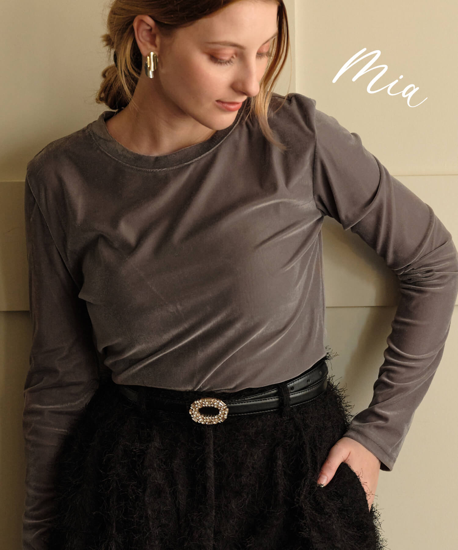 【七五三・フォーマル★ママコーデ】【MIA/ミア】ベロアロングスリーブTシャツ/レディースベロアロンTトップスカットソーTシャツロンT長袖カジュアルきれいめ着痩せシアー透け感リラックスベーシック春秋冬無地★formal24