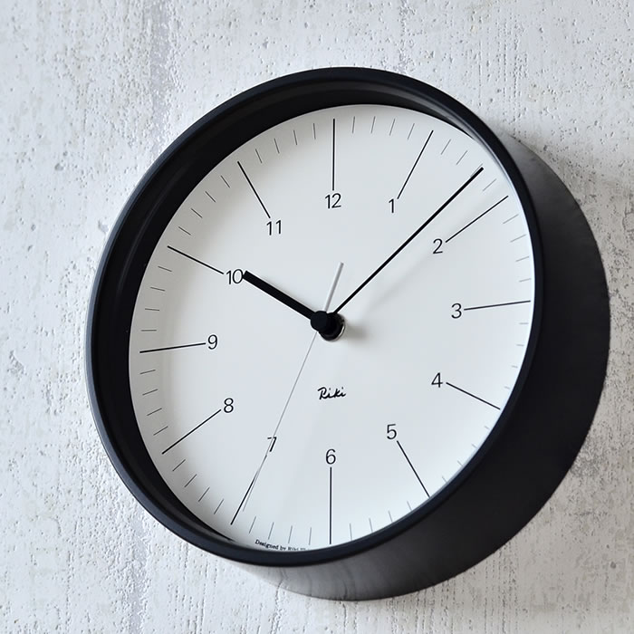 タカタレムノス レムノス リキ スチールクロック 掛け時計 WR17-10 Lemnos RIKI STEEL CLOCK 壁掛け時計 おしゃれ ホワイト ブラック スチール モダン シンプル 日本製 渡辺力 スイープセコンド ギフト プレゼント 静か 12,375円