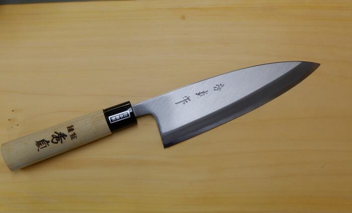 楽天市場】伝統の打刃物 お墨付き吉兼作本造り兼久出刃庖丁165mm