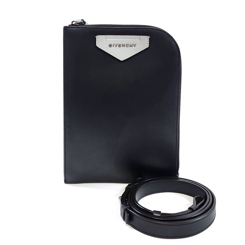 【美品】ジバンシー　ショルダーバッグ　2way　パンドラ　スタッズ　カーフレザー Black Givenchy Small Pandora Crossbody Bag with velvet stud