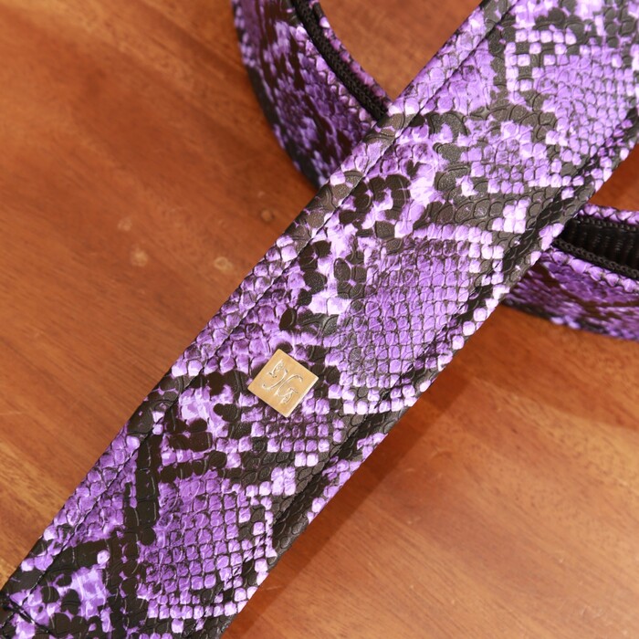 Get'm Get'm Electric Snake 2" Guitar Strap Purple Snake ゲットムゲットム ギターストラップ パープル スネーク 蛇柄|ZEMAITIS GRECO OSAKA SHOWROOM