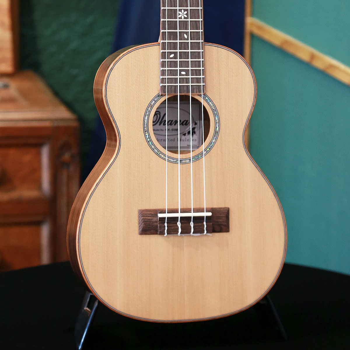 訳あり Ohana Ukuleles オハナ ウクレレ CK-50ME トップ単板 シダー マッカーサーエボニー コンサート ギグバッグ付き