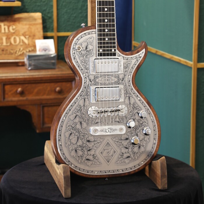 パーカープレゼント Zemaitis ゼマイティス エレキギター メタルフロント MFG-AC-24 Diamond & Z, Natural ナチュラル 24フレット 2H｜ZEMAITIS GRECO OSAKA SHOWROOM