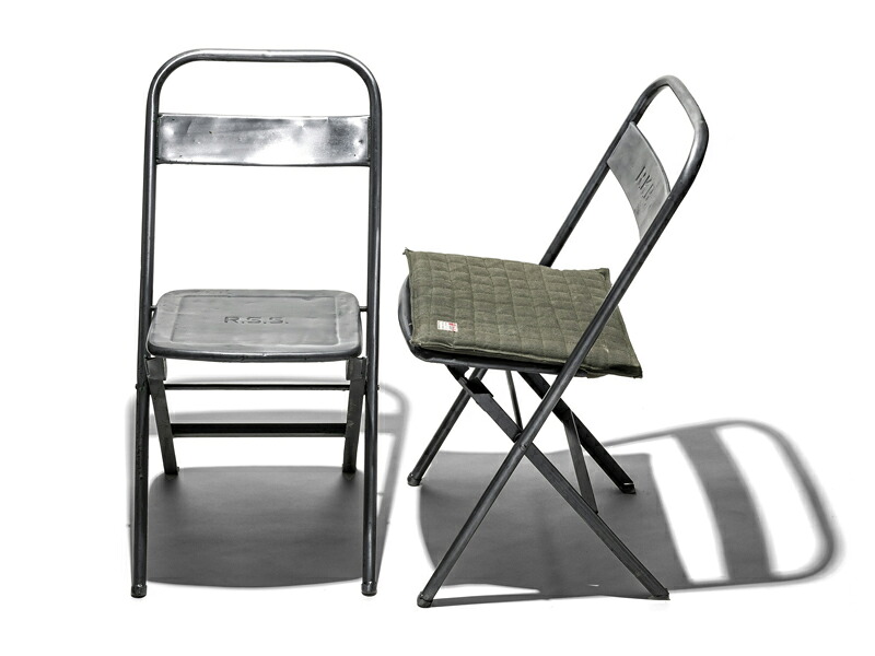 Vintage Steel Folding Chair ビンテージ スチール フォールディング チェア Puebco プエブコ 折りたたみ 椅子 ビンテージ シルバー 鉄 リメイク インド 什器 店舗 イス チェア 折りたたみチェア Solga Sowa Pl
