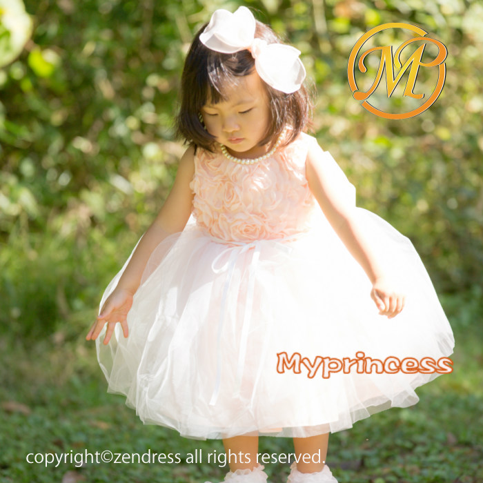 1歳半のフラワーガール プチプラでもかわいい白や淡い色のドレスのおすすめランキング キテミヨ Kitemiyo