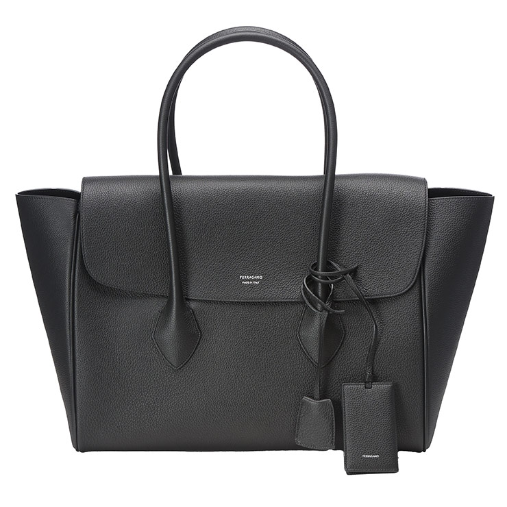 Ferragamo BLACK ロゴ トートバッグ ♢Ferragamo♢ロゴトートバッグ☆正規品・関税込☆ (FERRAGAMO