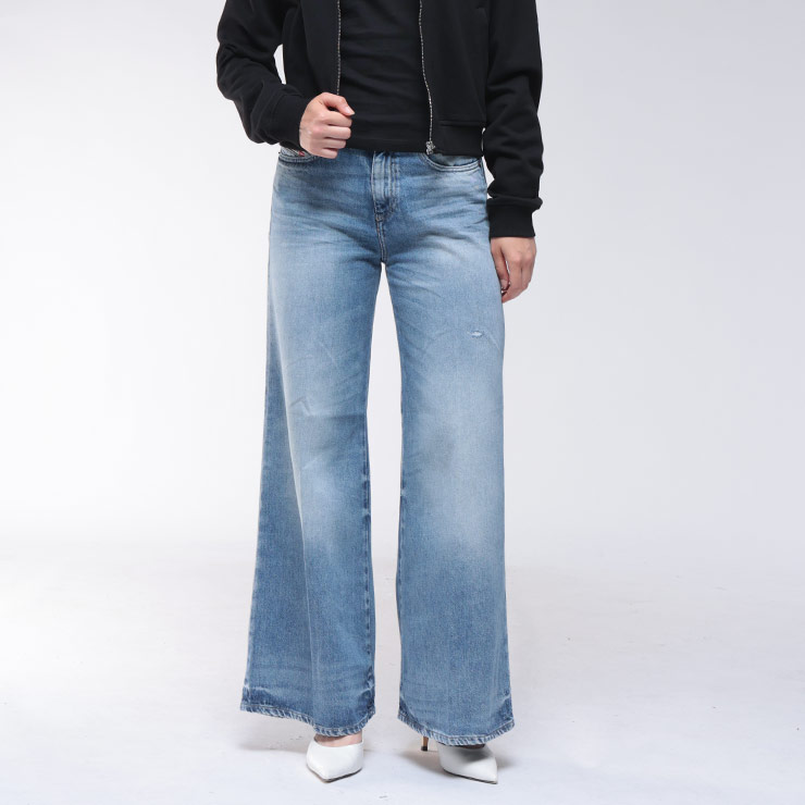 ディーゼル DIESEL 5P ジップフライ ジーンズ D-AKEMI DSLA0530609M07 ブランド レディース ボトムス ジーンズ パンツ ジーパン ワイド ルーズ