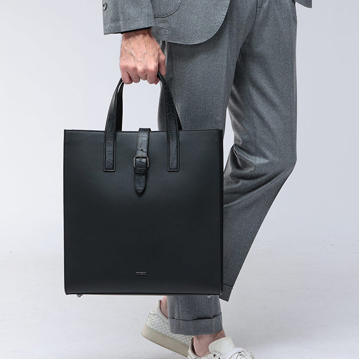 【現行・未使用級】EMPORIO ARMANI ビジネスバッグ　Y4P139　黒 現行・未使用級】EMPORIO ARMANI ビジネスバッグ Y4P139 黒