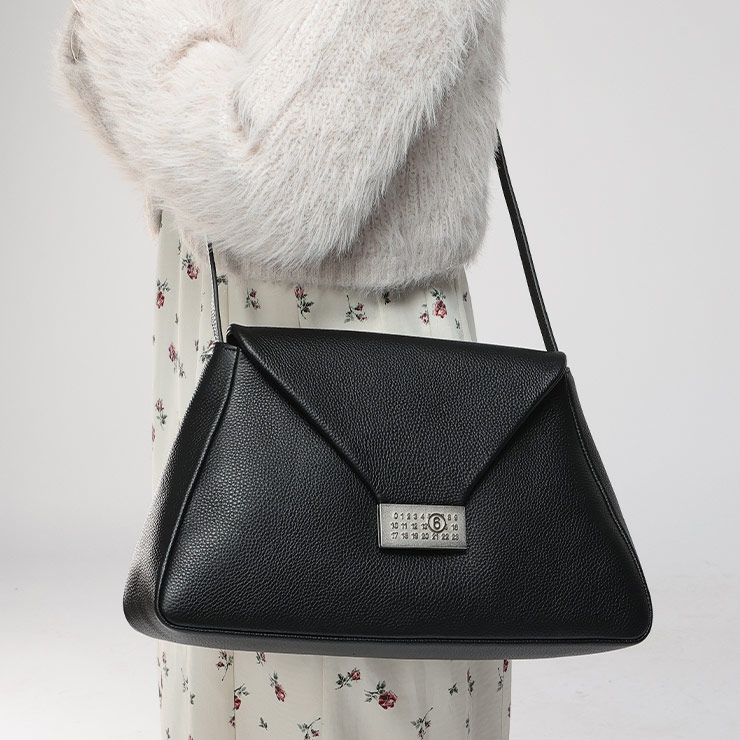 メゾンマルジェラMM6 楽天市場】エムエムシックス メゾンマルジェラ MM6 SB5WG0024 P6993