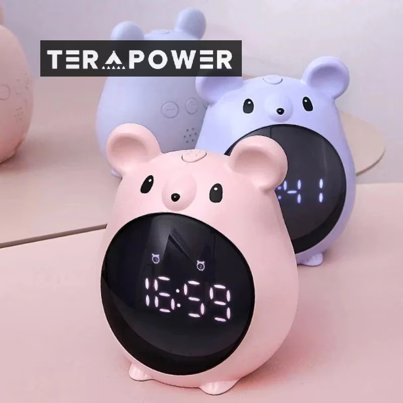 【ぶいすぽ】八雲べに　目覚まし時計、タペストリー　誕生日記念2023　新品未使用 Amazon.co.jp: ぶいすぽっ八雲べに 誕生記念2023セット FGS