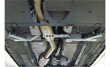 NISMO アンダーフロア補強バー BCNR33/BNR34 センター 76440-RSR46｜ゼンリンドライバーズステーション 26,328円