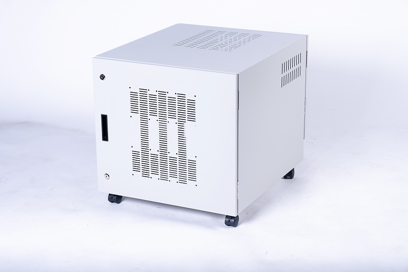 サーバーキャビネットWキャスター付き移動式ワゴン PCケース 排熱 盗難防止鍵付き CPU パソコン収納 PC本体 ゲーム機本体 ネットワーク機器収納 データセンターラック 19インチ サーバーラック 情報通信機器