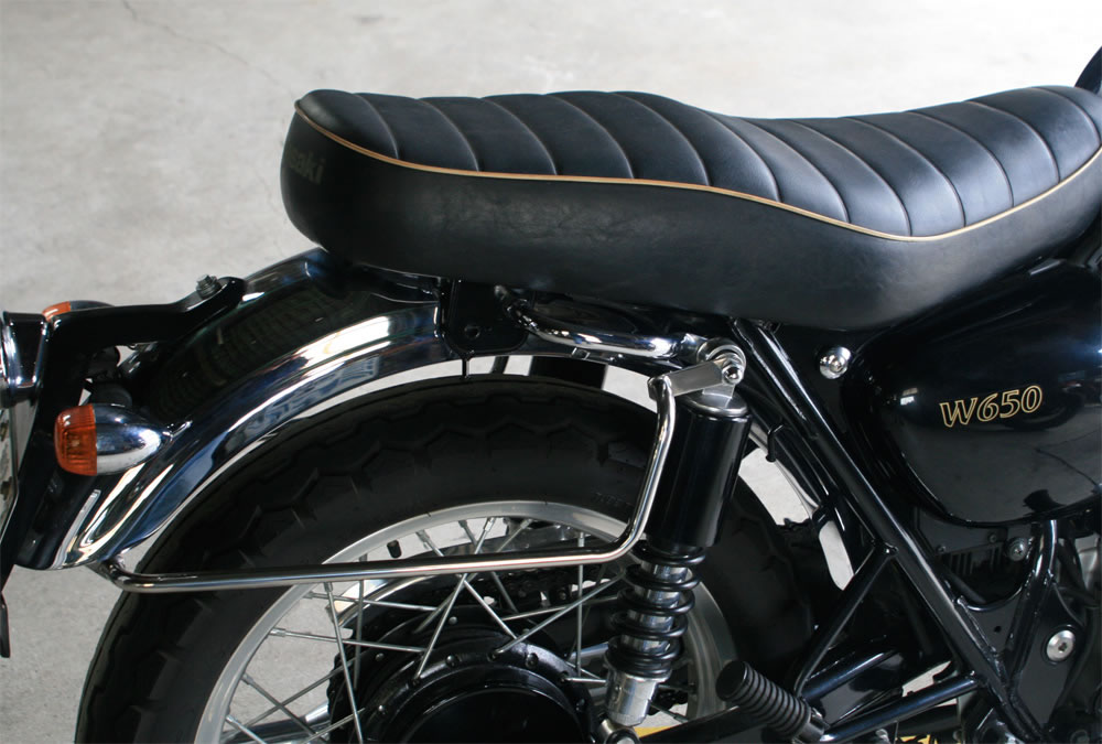 楽天市場】W650 クラシカルフェンダーステー風サイドバッグサポートバー Sym'z Craft（シムズクラフト） : バイク用品・パーツのゼロカスタム