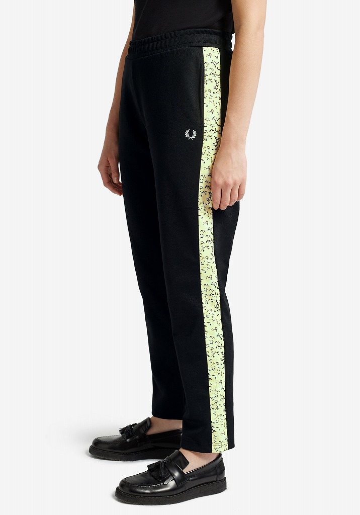 フレッドペリー トラックパンツ 通勤通学 ストリート レディース T8102 102 WOMEN FLORAL INSERT TRACK PANT BLACK 13,024円