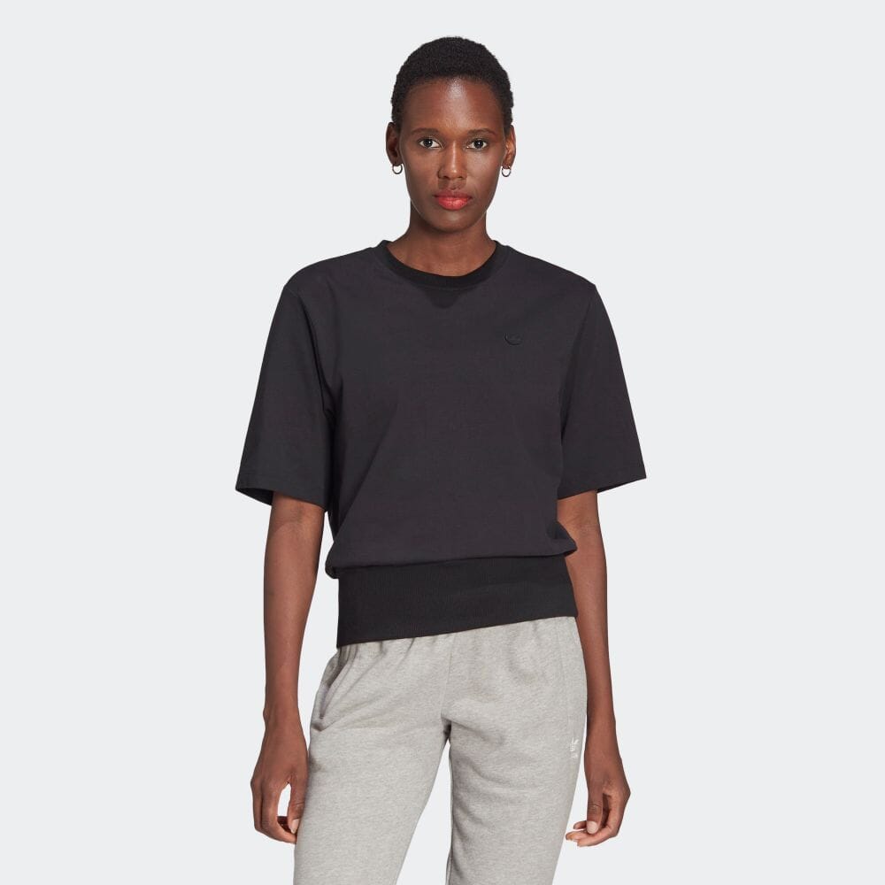 美品adidas モノグラムスリーストライプTシャツ短パン 美品adidas モノグラムスリーストライプTシャツ短パン 美品adidas