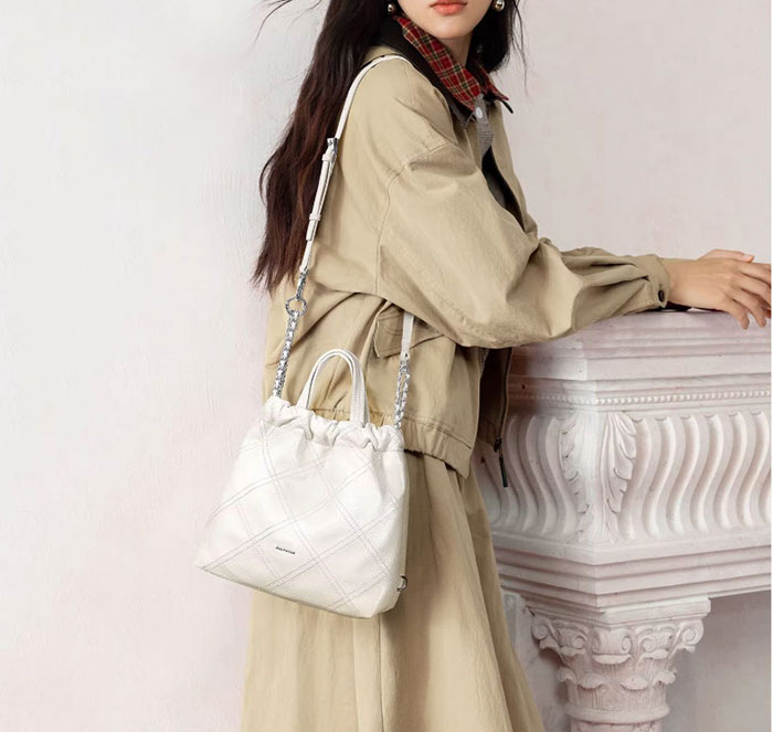 3size 2way リュック ショルダー バッグ レディース 斜めがけ 大人 軽量 ショルダーバッグ 大きめ トート リュック 2way トートバッグ 3ウェイバッグ かばん 小さめ 大容量 肩掛け バッグ フェイクレザー きれいめ 大人 柔らかい おしゃれ ブラック ブルー ピンク|ZEV SHOP