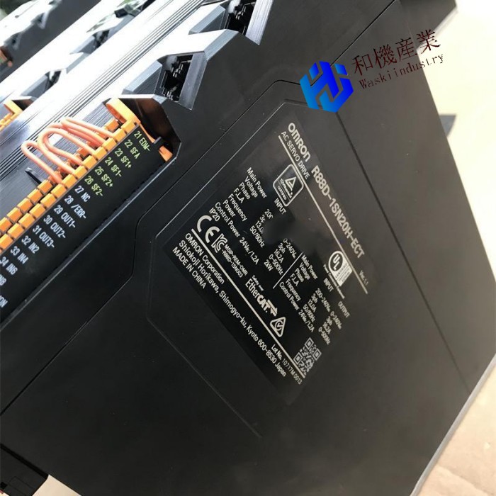 【新品★貨物輸送無料】OMRON オムロン R88D-1SN30H-ECT【６ヶ月引き受ける】