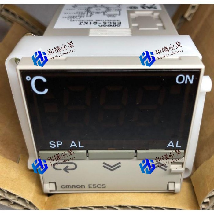 【新品★送料無料】 E5CS-Q1KJ Temperature Controller E5CSーQ1KJ 【６ヶ月保証】