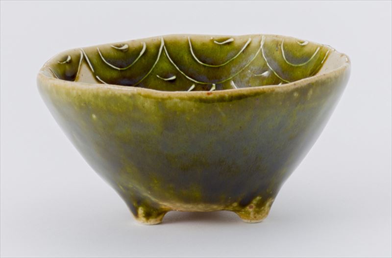 楽天市場 美濃焼 窯元蔵珍窯 織部波文 三ツ足小鉢 蔵珍窯